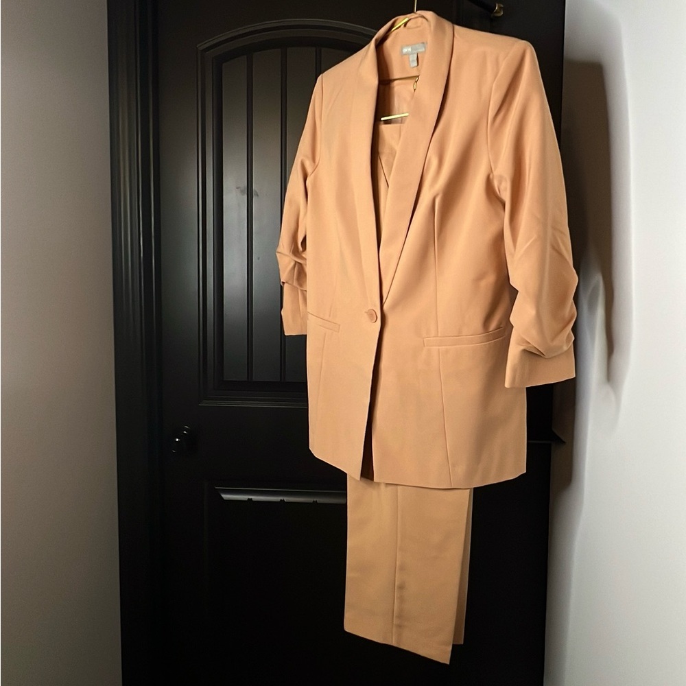 Elegant Mauve Tan Blazer and Pants Set